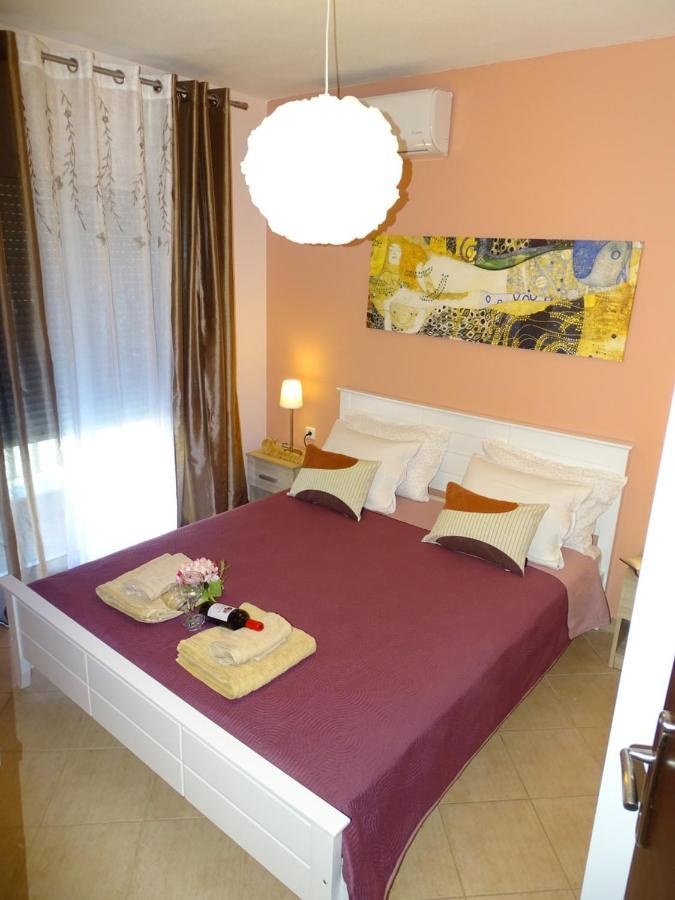 Bella Casa Daire Néa Péramos Dış mekan fotoğraf